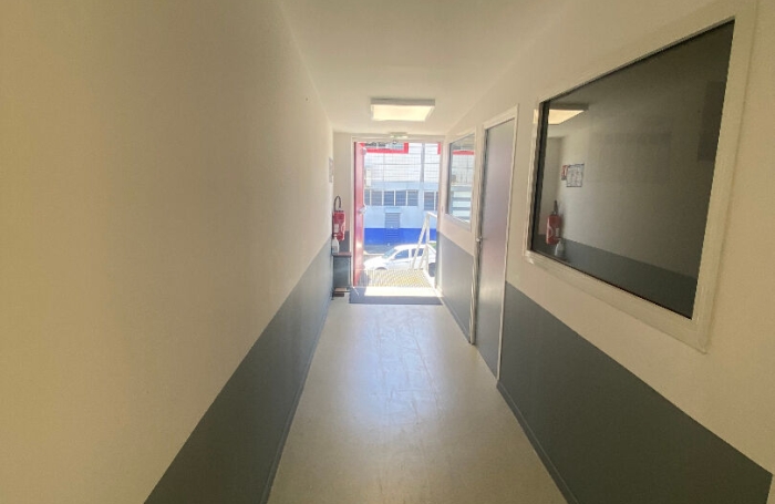 Location Bureaux 11m&sup2; Ducos