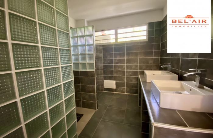 Location Maison 146.88m&sup2; 5 pièces Fort de france