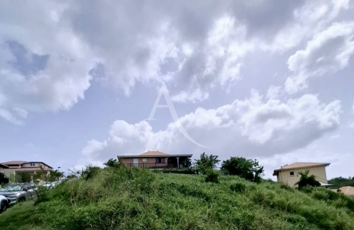 Vente Terrain 608m&sup2; Les Trois Ilets
