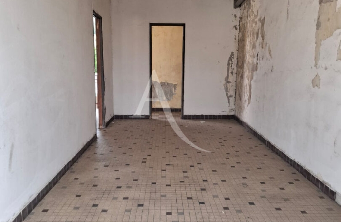 Vente Immeuble 166m&sup2; 7 pi&egrave;ces Saint-Esprit
