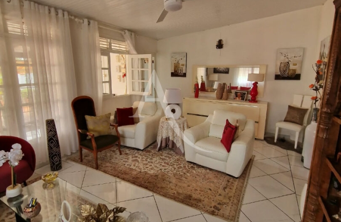 Vente Maison 112.12m&sup2; 6 pi&egrave;ces Le Robert