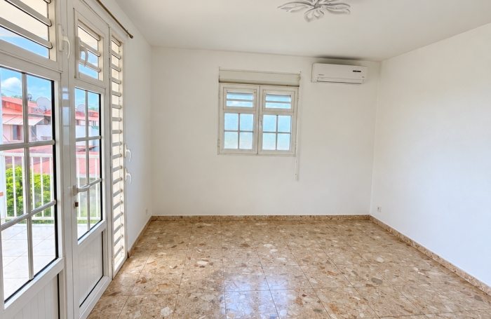 Location Maison 176m&sup2; 6 pièces Le Robert