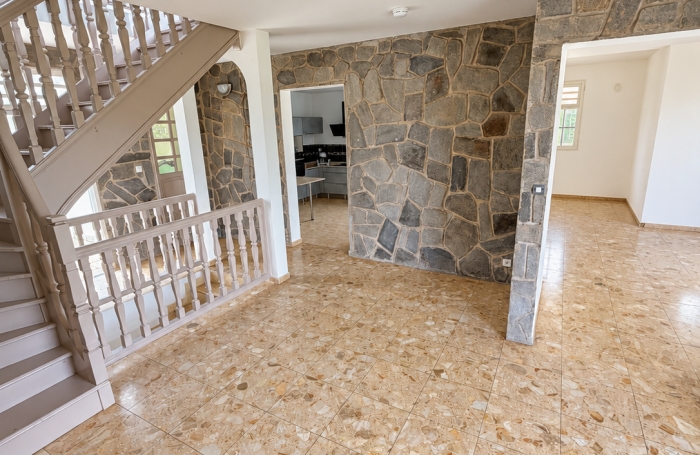 Location Maison 176m&sup2; 6 pièces Le Robert