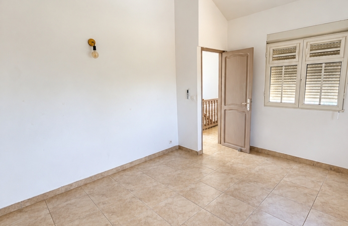 Location Maison 176m&sup2; 6 pièces Le Robert
