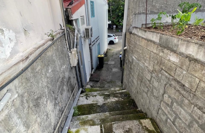 ENSEMBLE IMMOBILIER DE 7 LOGEMENTS   INVESTISSEMENT LOCATIF &Agrave; SAINT-PIERRE