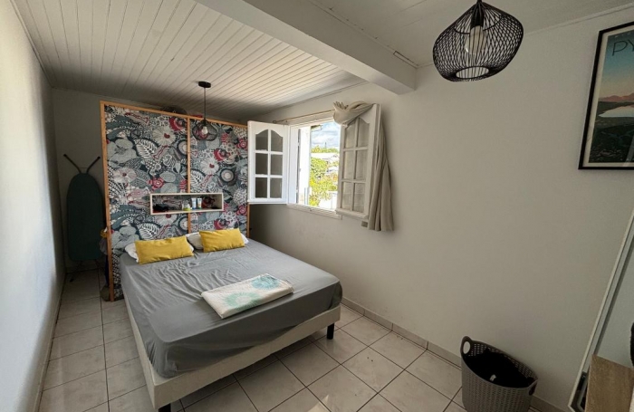 Vente Immeuble 242m&sup2; 9 pi&#232;ces Le Tampon