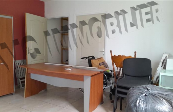 Location Local commercial 20m&sup2; Etang-Sale