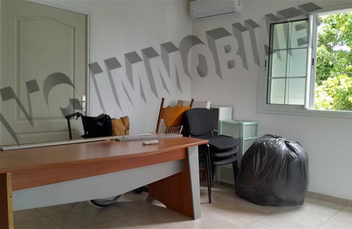 Location Local commercial 20m&sup2; Etang-Sale