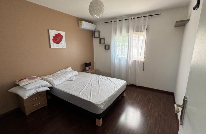 Vente Maison 165m&sup2; 4 pi&#232;ces Sainte Suzanne