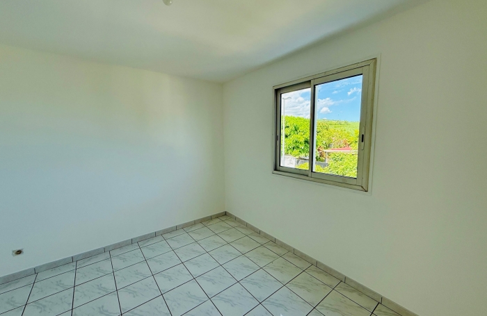 SAINT PIERRE (97410) - VILLA F3 FONCTIONNELLE ET AGREABLE - COMMODITES À PROXIMITÉ