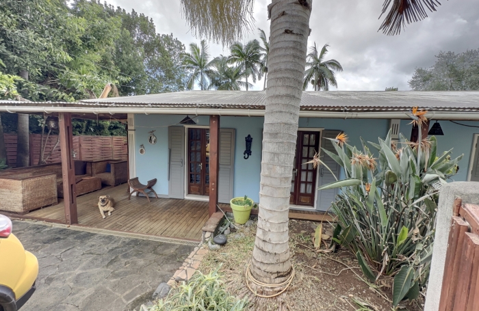 MAISON F6+STUDIO+PISCINE SUR 700m2