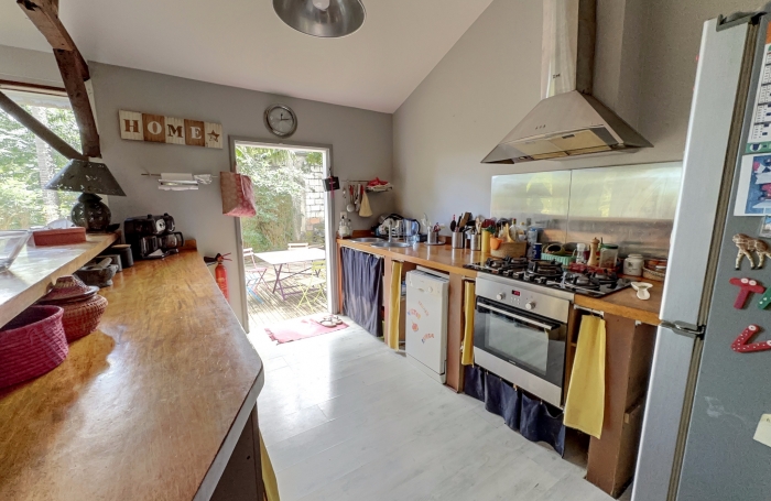 MAISON F6+STUDIO+PISCINE SUR 700m2