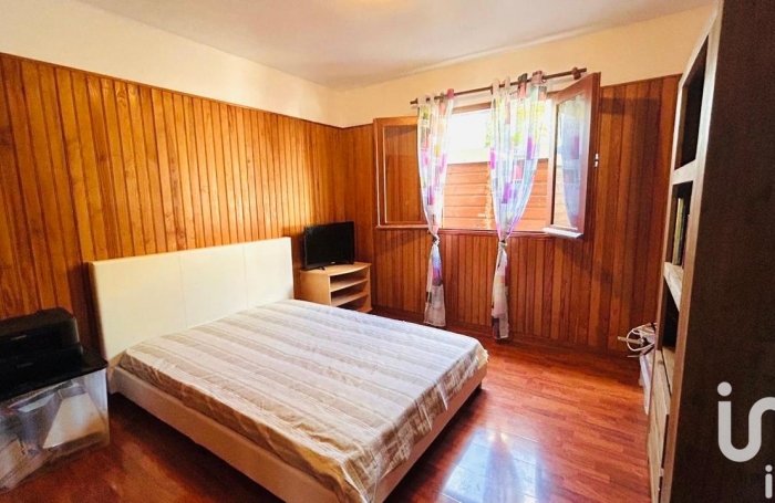 Vente Maison 100m&sup2; 5 pi&#232;ces Trois Bassins