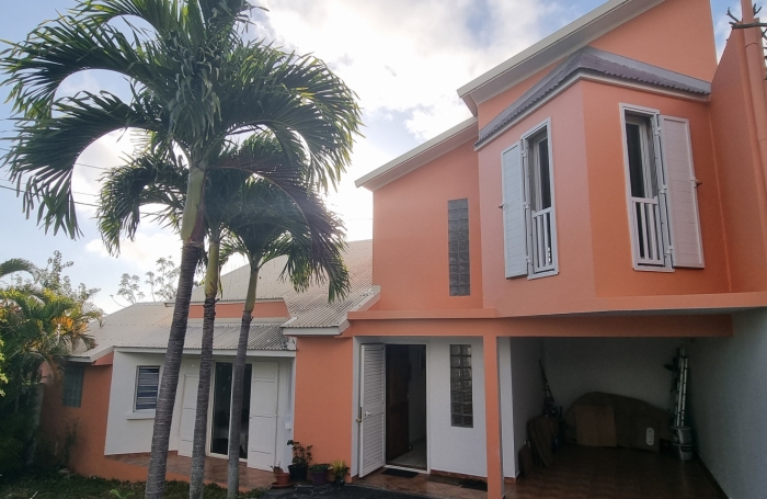 Vente Divers 126m&sup2; 5 pi&#232;ces Le Tampon