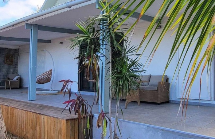 Vente Maison 100m&sup2; 4 pi&#232;ces Saint Gilles les Bains