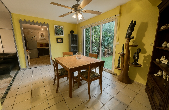 Vente Maison 83m² 4 pièces Saint Gilles les Bains