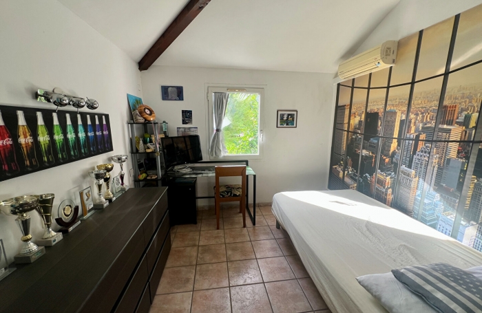 Vente Maison 83m² 4 pièces Saint Gilles les Bains