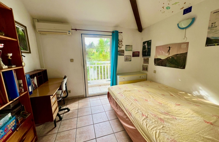 Vente Maison 83m² 4 pièces Saint Gilles les Bains