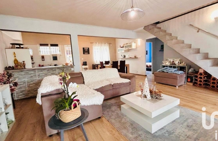 Vente Maison 184m&sup2; 7 pi&#232;ces Plaine des Palmistes