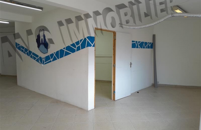 Location Local commercial 66m&sup2; Les Avirons