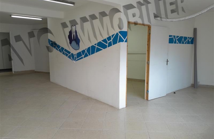 Location Local commercial 66m&sup2; Les Avirons
