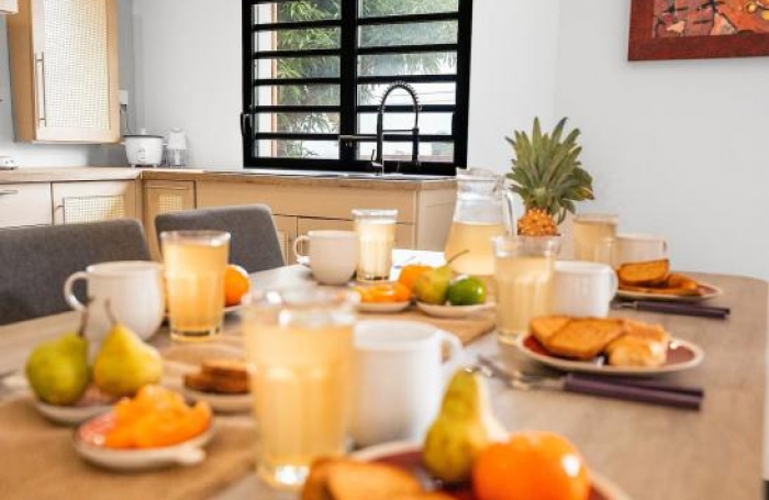 Vente Maison 130m&sup2; 4 pi&#232;ces Saint Gilles les Bains