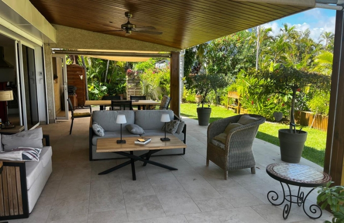 Vente Maison 151m&sup2; 5 pièces Saint Gilles les Bains