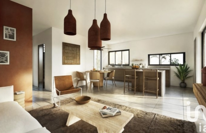 Vente Divers 96m&sup2; 4 pi&#232;ces Saint Gilles les Bains