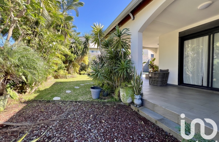 Vente Maison 114m&sup2; 4 pi&#232;ces Sainte Suzanne