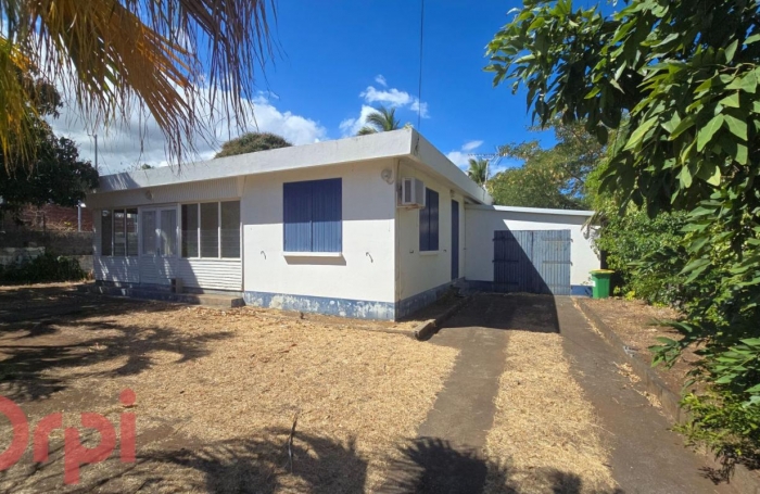 Vente Maison 126m&sup2; 4 pi&#232;ces Saint Gilles les Bains