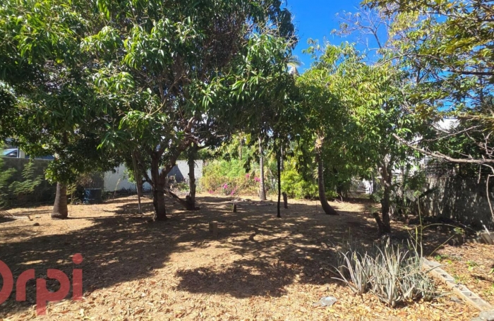 Vente Maison 126m&sup2; 4 pi&#232;ces Saint Gilles les Bains