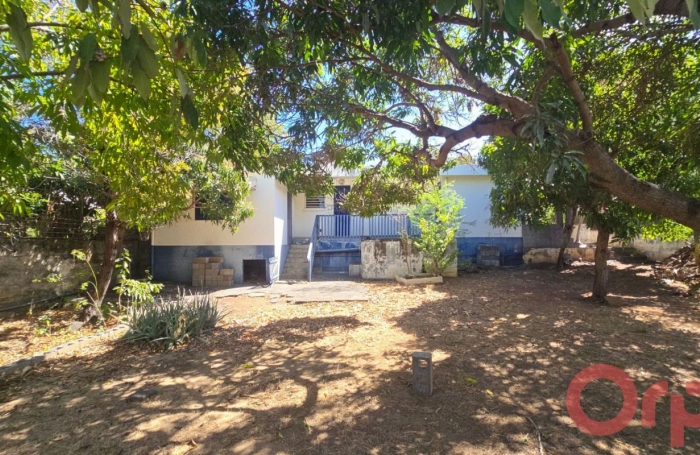 Vente Maison 126m&sup2; 4 pi&#232;ces Saint Gilles les Bains