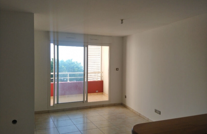 Location Appartement 57.8m² 3 pièces Saint-Benoît