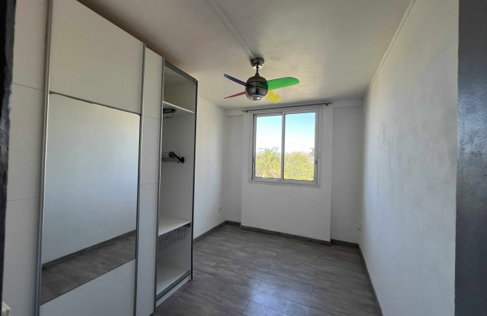 APPART T4 FRONT DE MER DE SAINT PIERRE