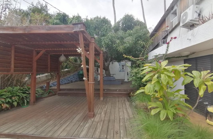 Vente Maison 275m&sup2; 10 pi&#232;ces Saint Gilles les Bains