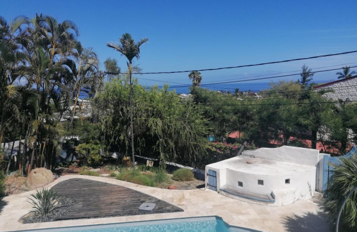 Vente Maison 275m&sup2; 10 pi&#232;ces Saint Gilles les Bains