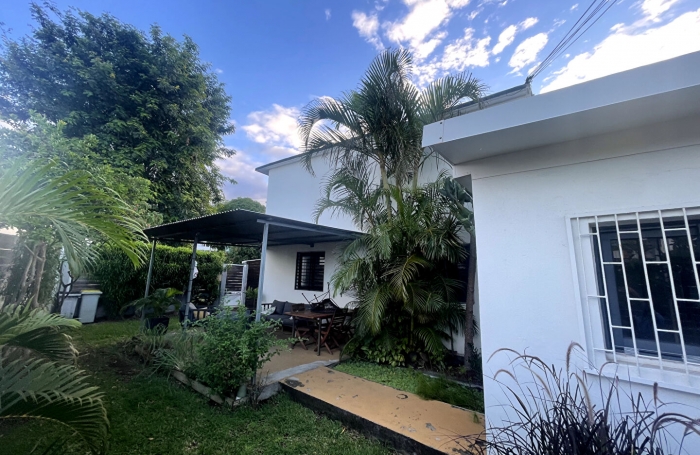 Vente Maison 109.46m² 5 pièces Saint Denis