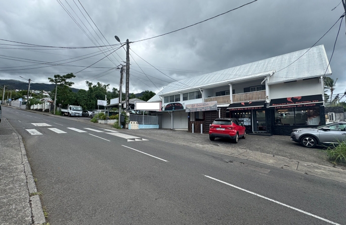Location Local commercial 106m² 5 pièces Sainte Clotilde