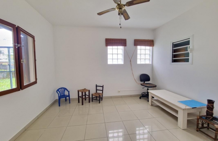 Vente Maison 102.41m&sup2; 5 pi&#232;ces Sainte Suzanne