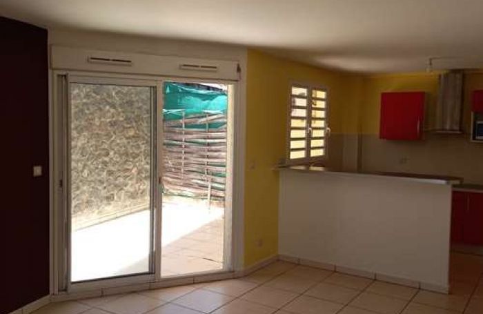 T2 jardinet bois de Nèfles Ste-Clotilde