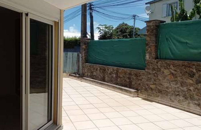 T2 jardinet bois de Nèfles Ste-Clotilde