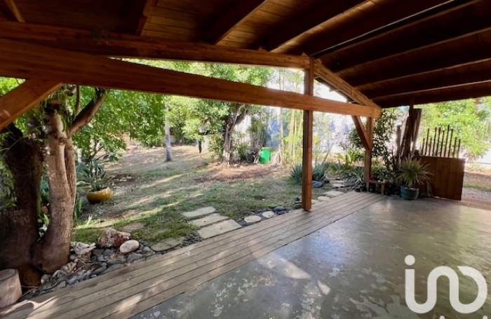 Vente Maison 57m&sup2; 3 pi&#232;ces Saint Gilles les Bains