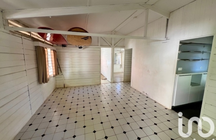 Vente Maison 57m&sup2; 3 pi&#232;ces Saint Gilles les Bains