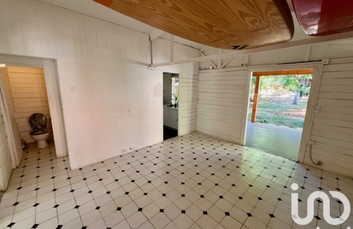 Vente Maison 57m&sup2; 3 pi&#232;ces Saint Gilles les Bains