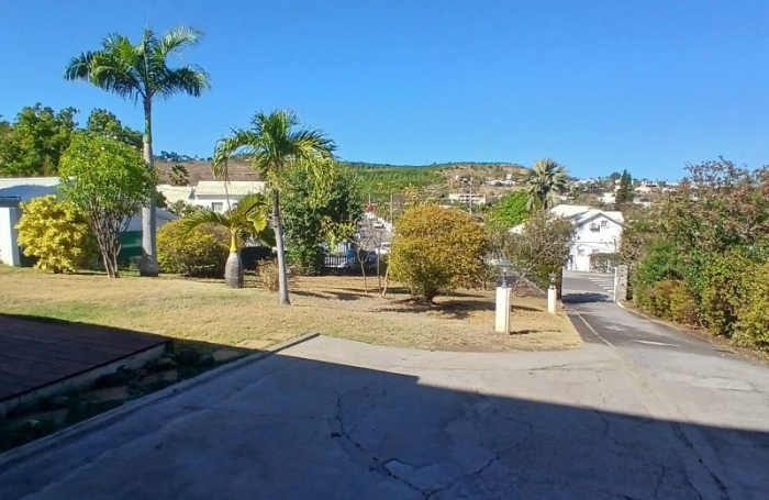 Vente Maison 270m&sup2; 10 pièces Saint Gilles les Bains