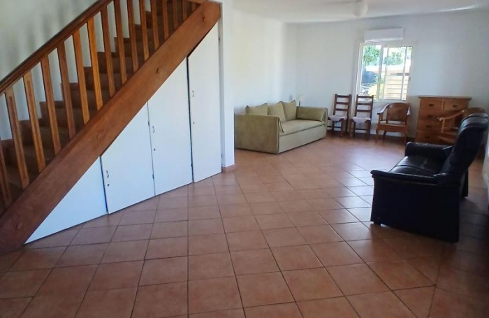 Vente Maison 270m&sup2; 10 pièces Saint Gilles les Bains