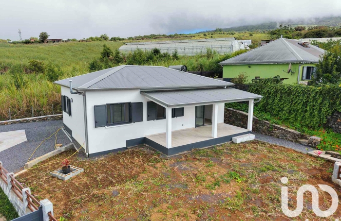 Location Maison 61m&sup2; 4 pi&#232;ces Saint Joseph