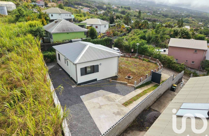 Location Maison 61m&sup2; 4 pi&#232;ces Saint Joseph