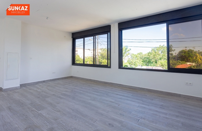 Location Local commercial 35m² Saint-Pierre