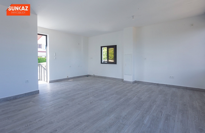 Location Local commercial 35m² Saint-Pierre